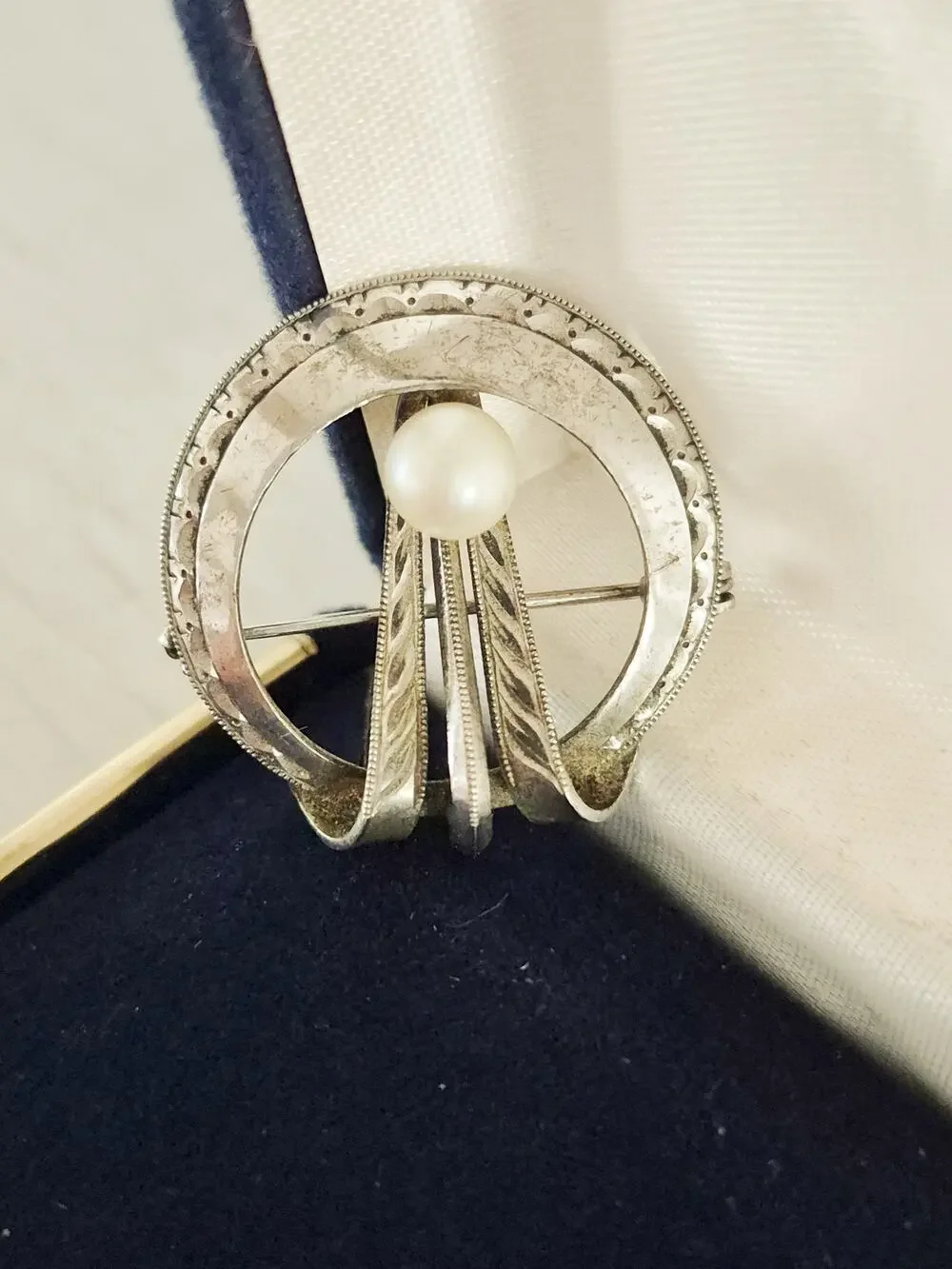 Vintage Round Etched Cultured Pearl Brooch